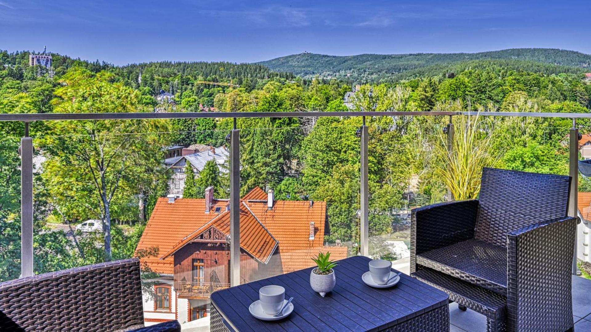 Apartamenty Z Basenem I Saunami Stone Hill Resort II Vip Centrum By Royal Aparts ชกลาร์สกา ปอเรมบา ภายนอก รูปภาพ