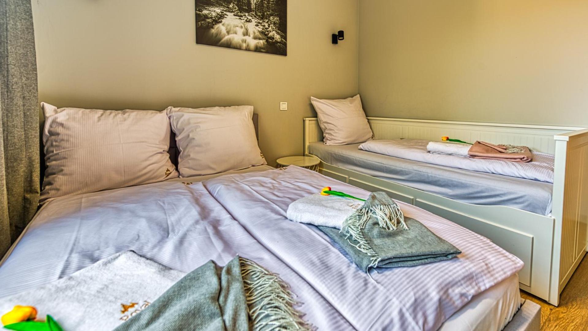 Apartamenty Z Basenem I Saunami Stone Hill Resort II Vip Centrum By Royal Aparts ชกลาร์สกา ปอเรมบา ภายนอก รูปภาพ
